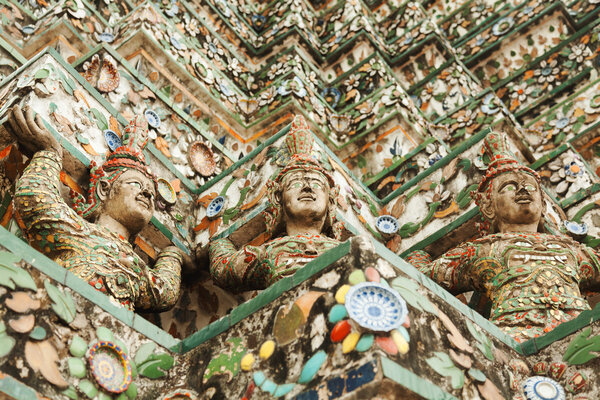 Wat Arun Rajwararam in  Bangkok