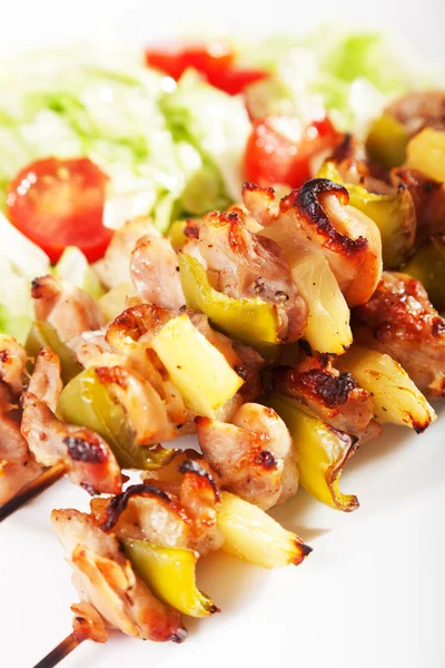 Chicken skewer with pineapple — Stock Photo, Image