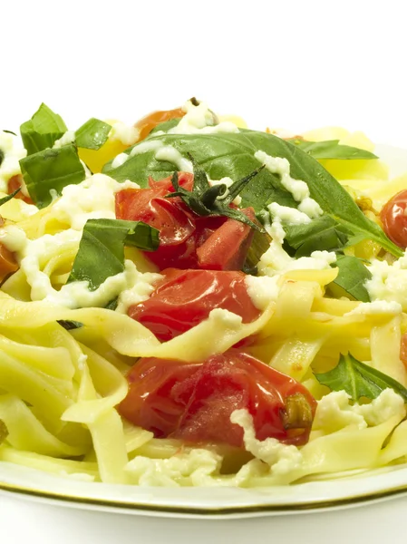 Fettucini przygotowane z pomidorami — Zdjęcie stockowe