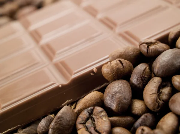 Coffee beans and chocolate — Stock Photo, Image