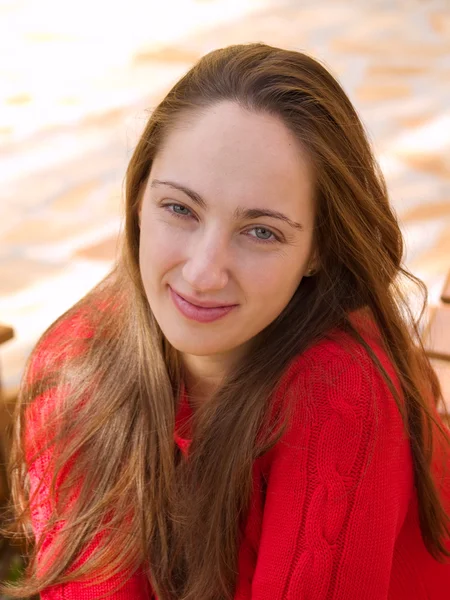 Retrato feminino ao ar livre — Fotografia de Stock