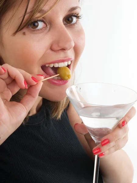 Mulher bonita com martini — Fotografia de Stock