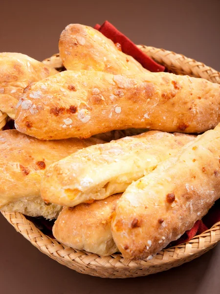 Pane spagnolo con formaggio giallo — Foto Stock