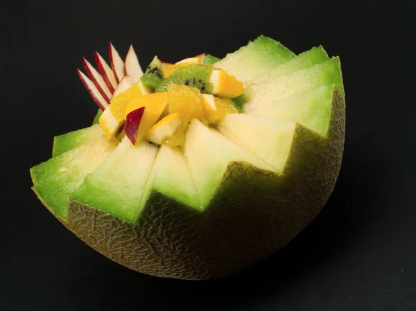 Salada de frutas em melão — Fotografia de Stock