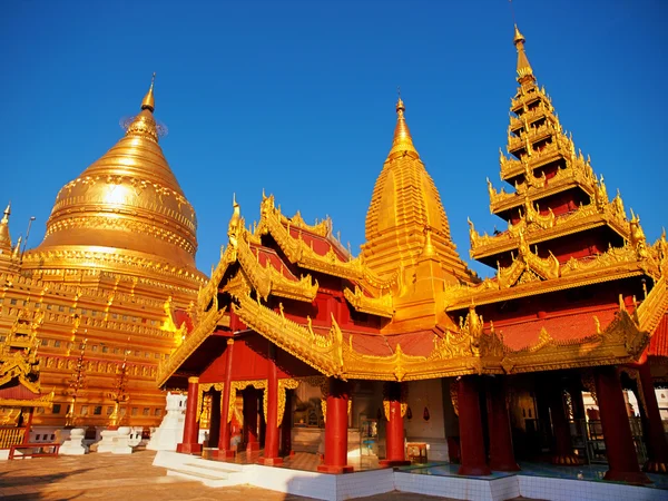 Shwezigon Pagoda w Bagan — Zdjęcie stockowe