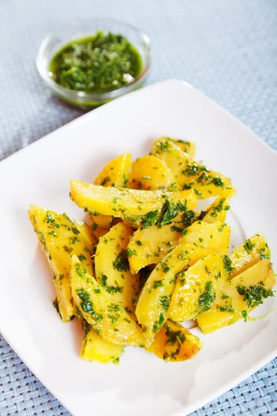 Potatos with pesto sauce — 스톡 사진