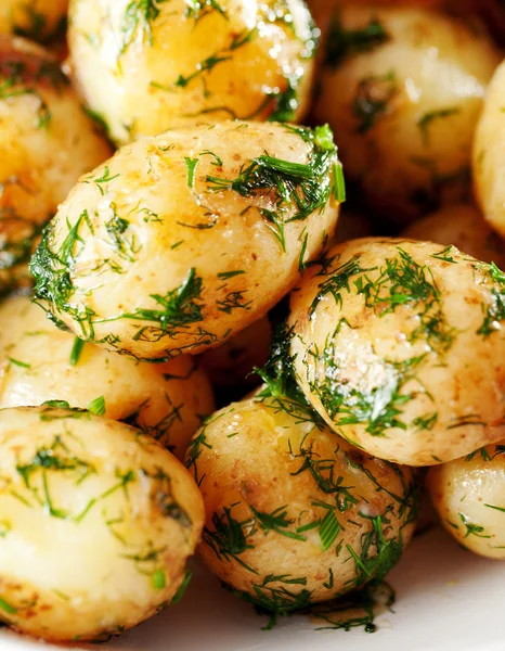 Patatas salteadas con eneldo — Foto de Stock