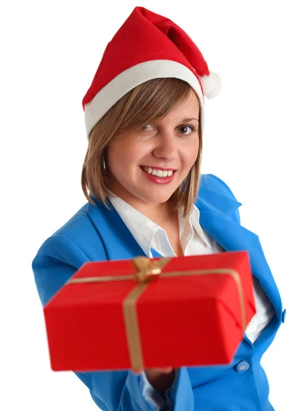 Frau mit Weihnachtsgeschenk — Stockfoto