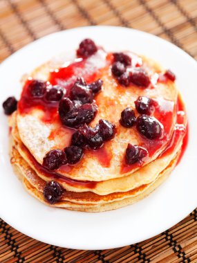 Böğürtlenli reçel krep