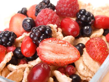 lezzetli Berry yoğurt