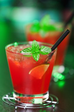 Kokteyller koleksiyonu için malzemeler