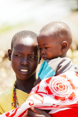 oung masai woman with a baby