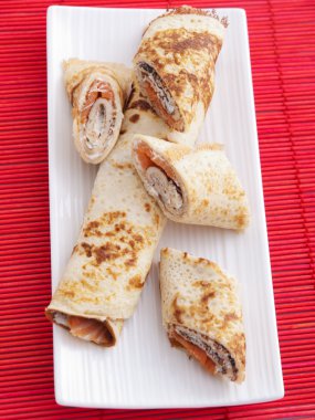 Peynirli somon tamamladı