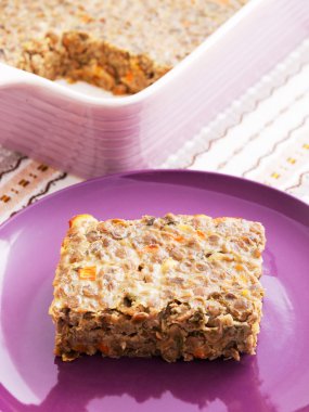 Mozzarella peyniri ile Mercimek Güveç