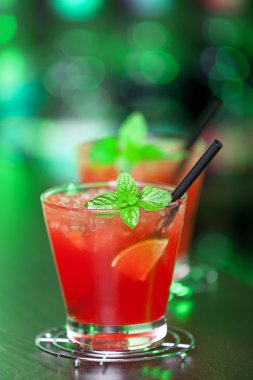 Kokteyller koleksiyonu için malzemeler