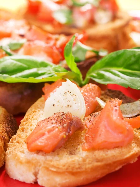 Domates ile İtalyan bruschetta — Stok fotoğraf