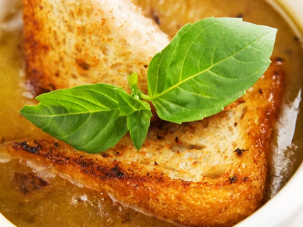 Sopa de cebola famosa com cebolas — Fotografia de Stock