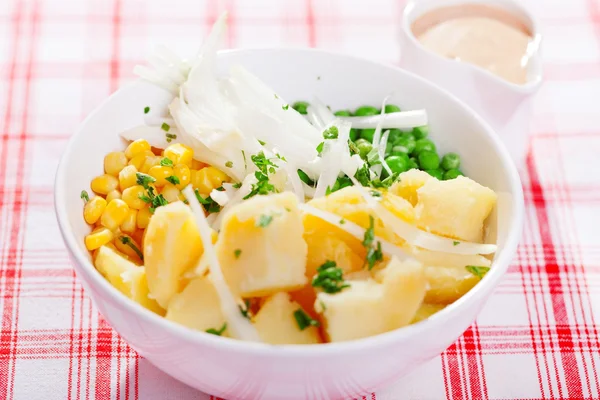 Potato salad with onion — Stock Photo, Image