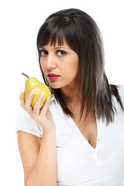Jonge vrouw bedrijf pear — Stockfoto
