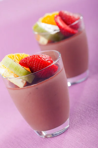 Homemade chocolate mousse with fruits — Stock Photo, Image