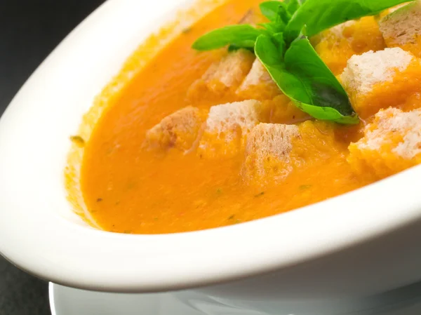 Sopa italiana com tomate torrado — Fotografia de Stock
