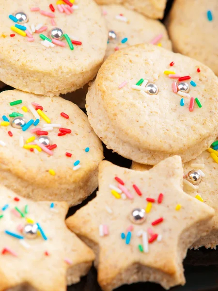 Biscoitos caseiros em várias formas — Fotografia de Stock