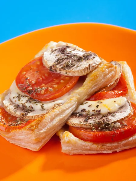 Sandwich de tomate y queso — Foto de Stock