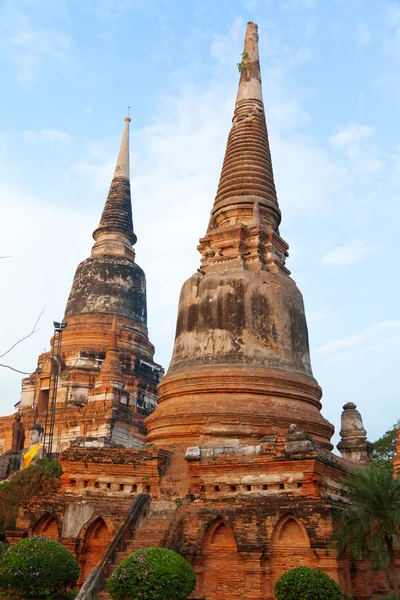 Wat Yai Chaimongkhon og Ayutthaya – stockfoto