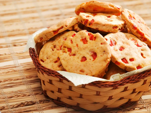 Biscoitos caseiros com pimentas — Fotografia de Stock