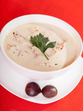 Kestane kremalı çorba