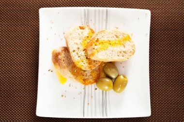 Ovile yağ ile ev yapımı baget