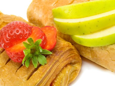 Çilek ve elma pasta