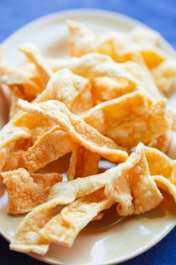 Ev yapımı pirinç cips