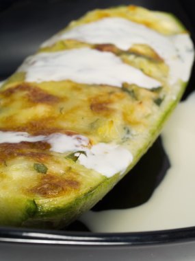 Peynirli kabak dolması