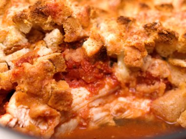 İtalyan tavuk mozarella fırında