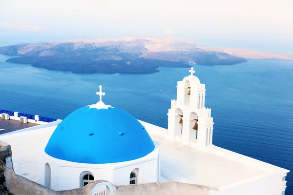 Igreja famosa em fira — Fotografia de Stock