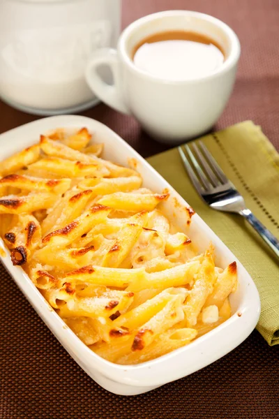 Gebakken macaroni en kaas — Stockfoto