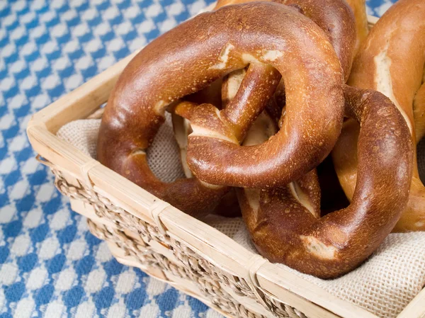 Pretzels nourriture sur fond — Photo