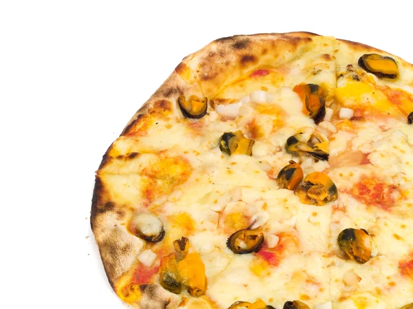 Dobrá pizza s mořskými plody — Stock fotografie