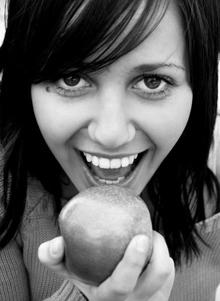 Boldog lány az apple — Stock Fotó