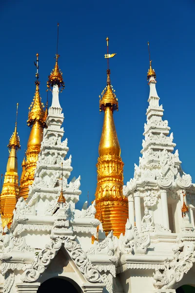 Pagoda Shwezigon di Bagan — Stok Foto