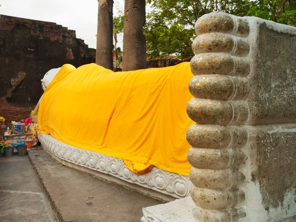 Wat Lokayasutharam, Ayutthaya — Photo