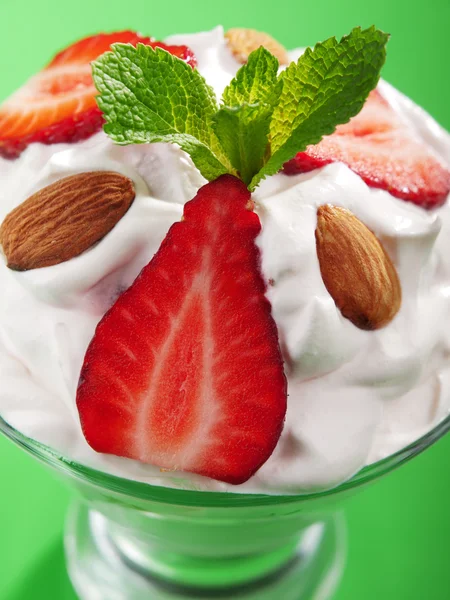 Strawberry cream in a glass — Stock Photo, Image