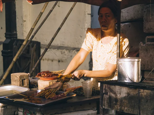 Mercado de rua em yangon — Fotografia de Stock