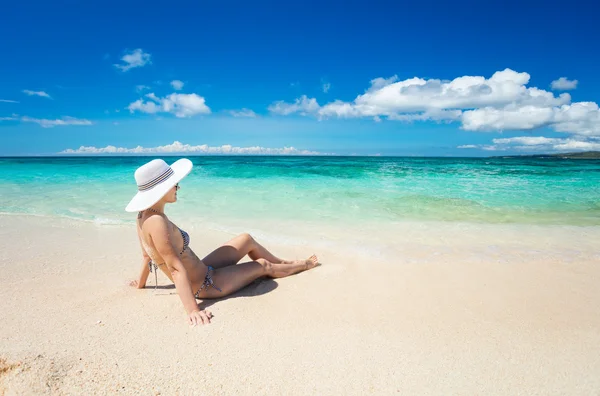 Hermosa joven caucásica mujer — Foto de Stock