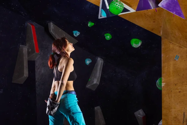 Young Woman Preparing Climb Bouldering Gym Applying Chalk Hands Examining — Stock Photo, Image