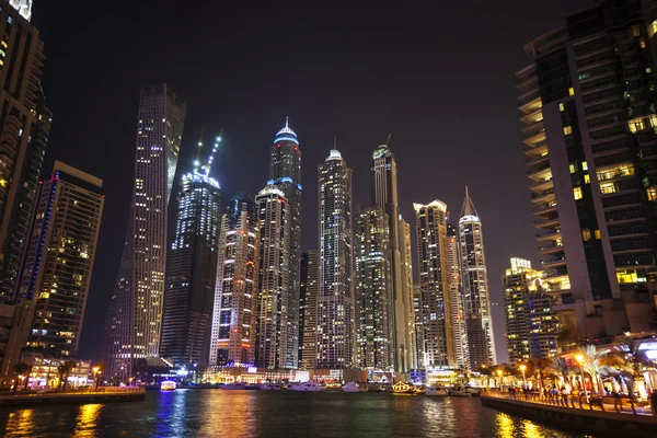 Dubai marina during twilight — Stock Photo, Image