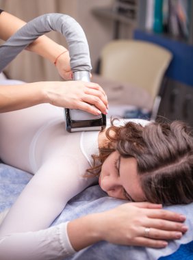 Spa Salonundaki Genç Kadın