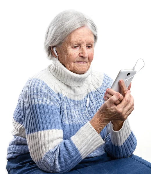 Ηλικιωμένη γυναίκα με smartphone — Φωτογραφία Αρχείου