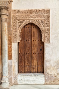 Arap kapı Granada'da Alhambra Andalusia, İspanya